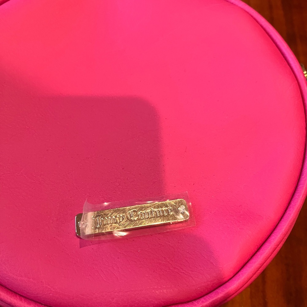 Juicy Couture Purse Bag Oui Splash Hot Pink Blue Round Crossbody Small New‎ NWT - Picture 4 of 9